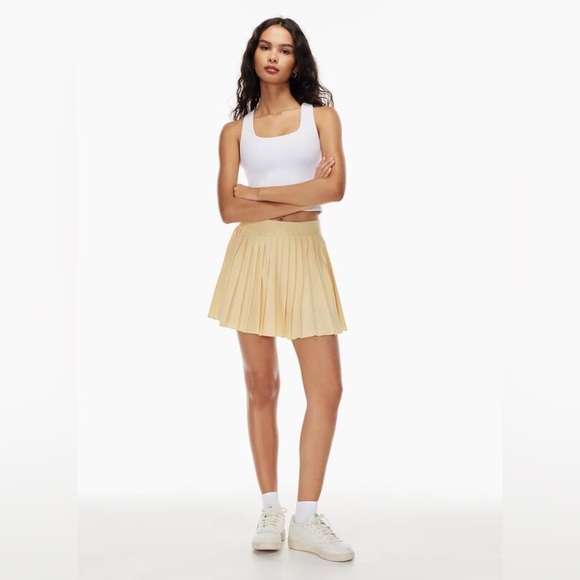 Aritzia TNAMOVE Tennis Mini Pleated Skirt - Picture 1 of 5